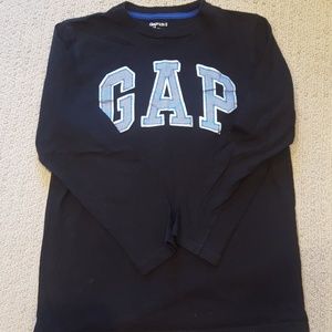 gap shirt
